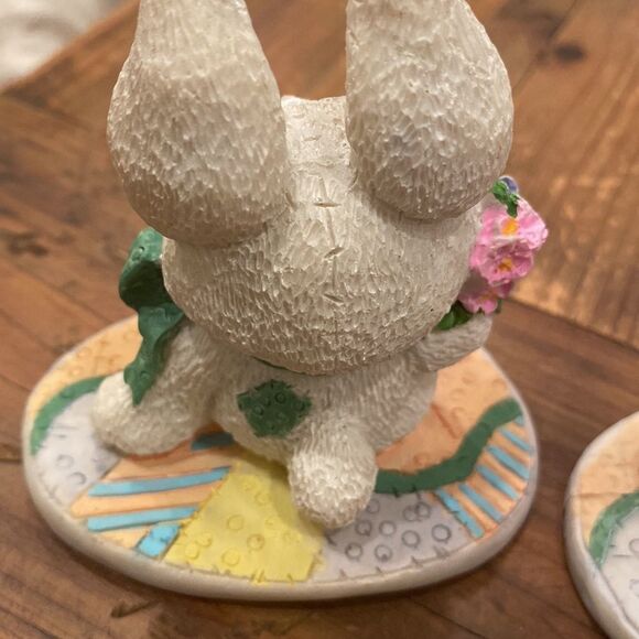Vintage Easter Bunny Figurines Set of Two Ceramic Rabbits Eggs Flowers Whimsical - Picture 5 of 12
